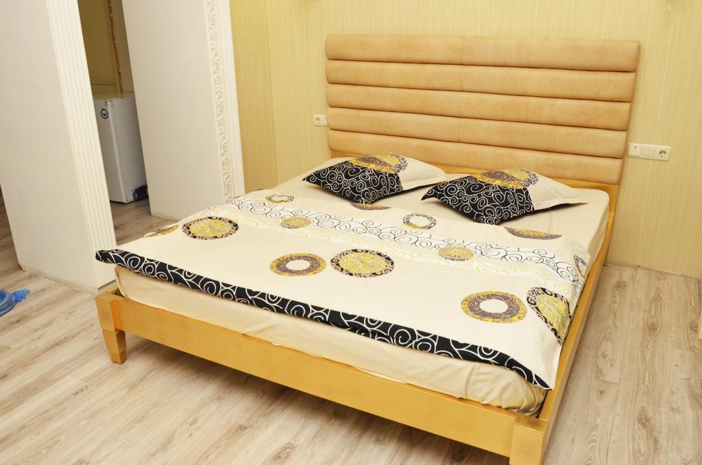 אודסה Hotel Menshikov מראה חיצוני תמונה