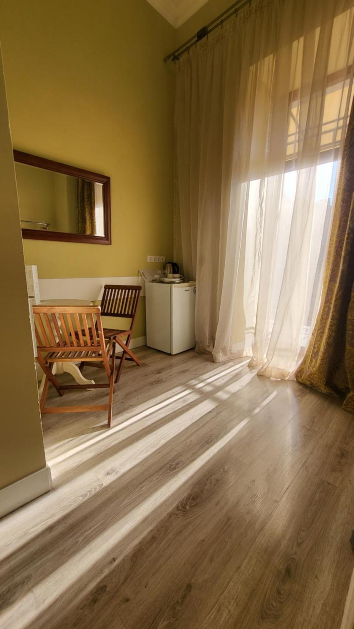 אודסה Hotel Menshikov מראה חיצוני תמונה