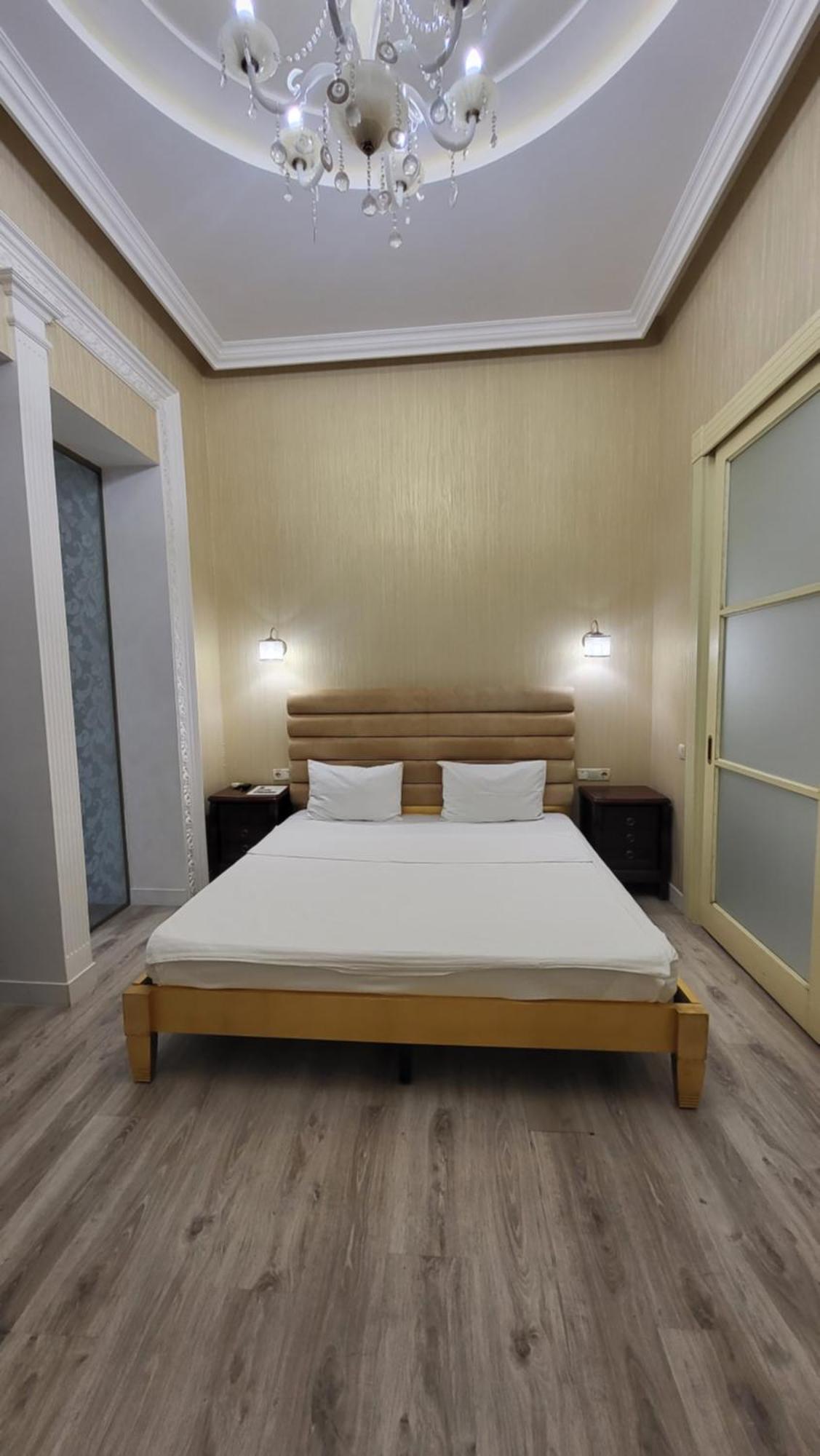 אודסה Hotel Menshikov מראה חיצוני תמונה