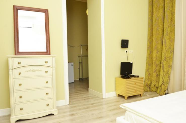 אודסה Hotel Menshikov מראה חיצוני תמונה